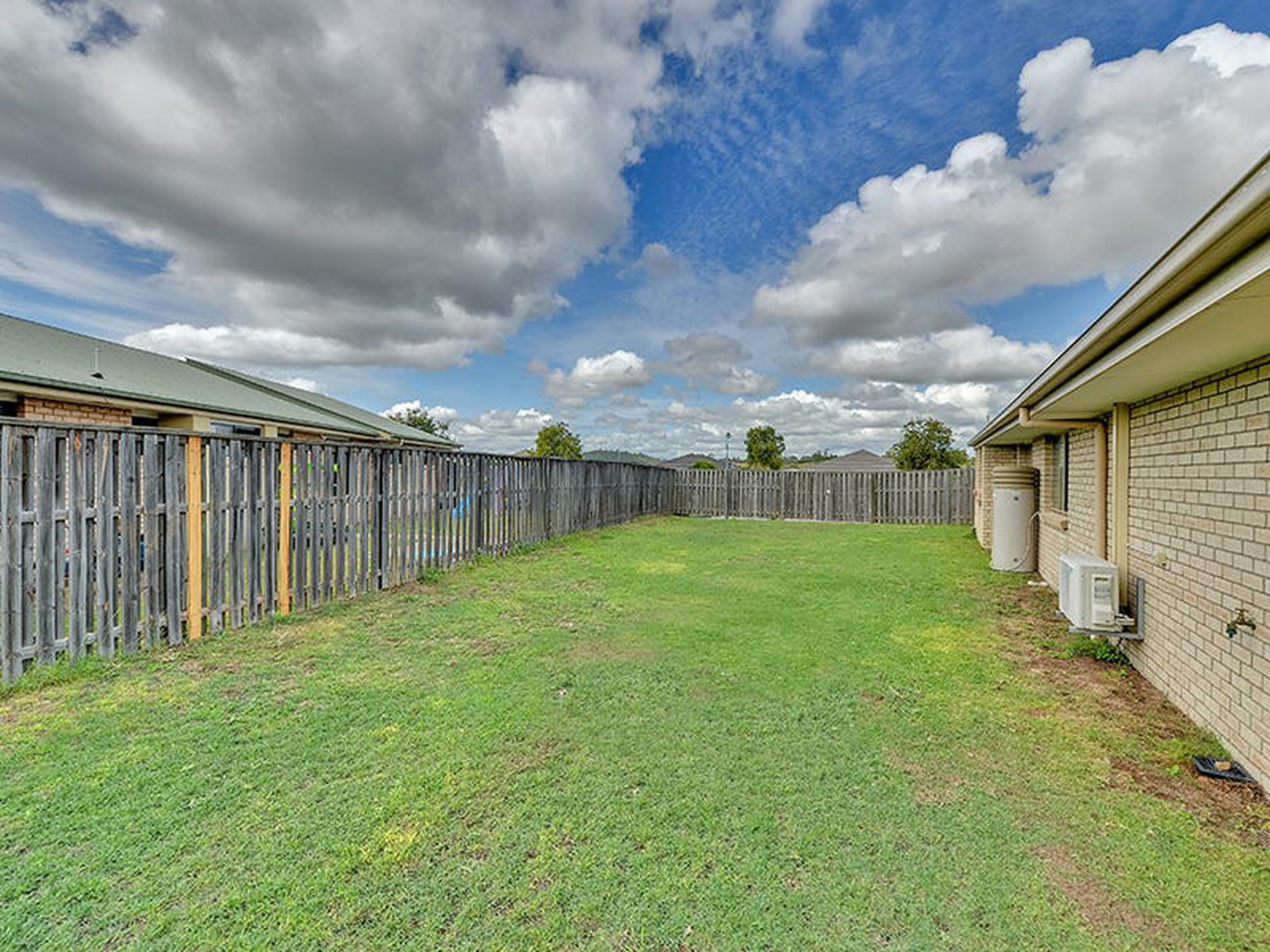 24 Harold Reinhardt Dr, Redbank Plains