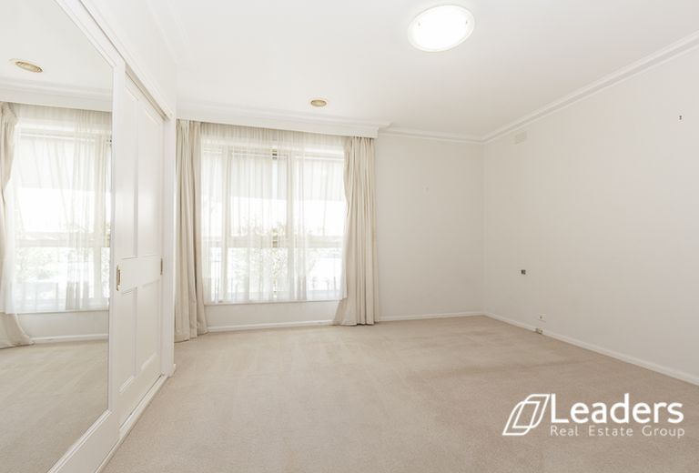 10 BRAZILIA DRIVE, Glen Waverley