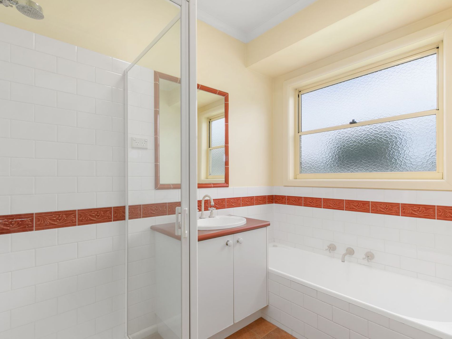 1 Cranswick Crescent, Sale