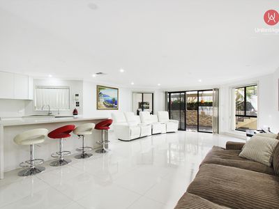 6 London Court, Cecil Hills
