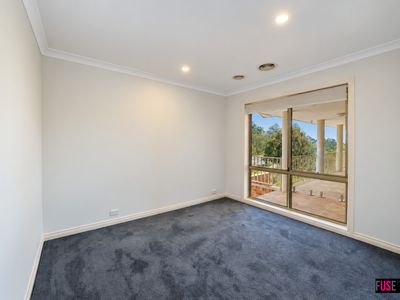 2 Camphorwood Close, Jerrabomberra