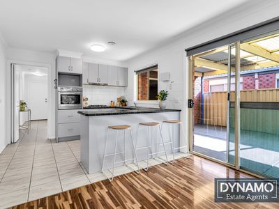 15 Bathurst Close, Craigieburn