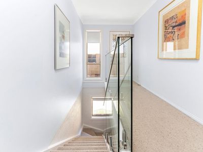 2 Irwin Place , Vincentia