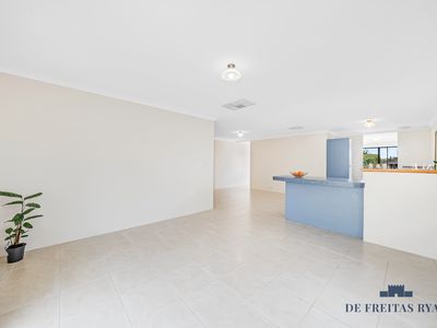 22 Tamarisk Drive, Halls Head
