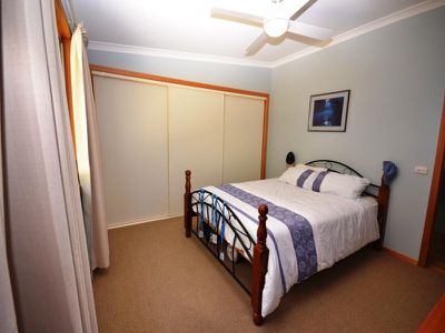 36 Sunrise Lane , Tawonga South