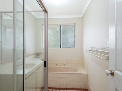 24 Tindals Crescent, Hannans