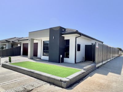 6 Dianchi Drive, Wyndham Vale
