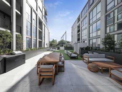 G03A / 72 Ascot Vale Road, Flemington