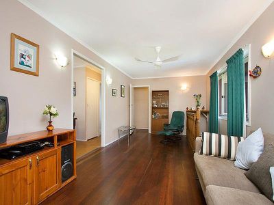 18 Tarcoola Street, Rochedale South