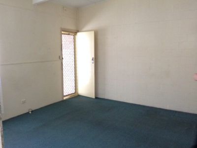 1 / 24 Addison Avenue, Lake Illawarra