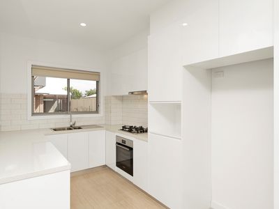 1 / 11 Cooper Ave, Altona North