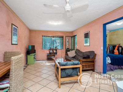 5 / 2 Rajah Road, Ocean Shores