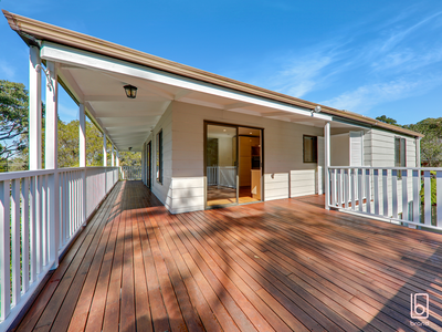 35 Eyre Crescent, San Remo