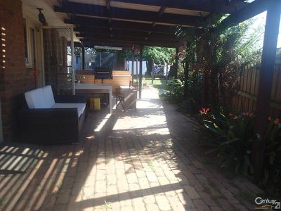 33 Warana Drive, Hampton Park