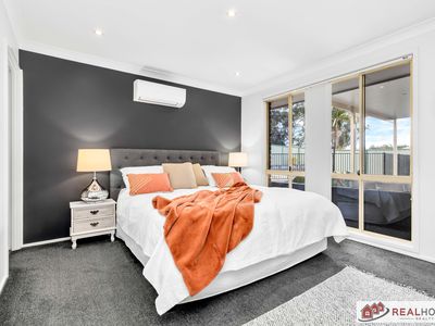 7 Barron Field Drive, Glenmore Park