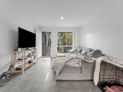 33 / 27 Tequesta Drive, Beaudesert