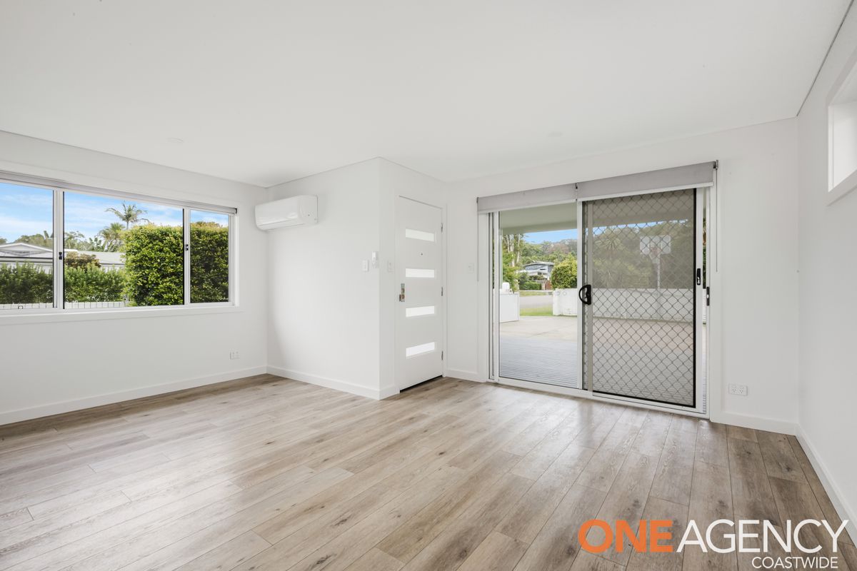 2A Clare Crescent, Berkeley Vale