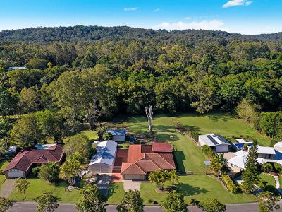 14 Sugar Gum Drive, Mooloolah Valley