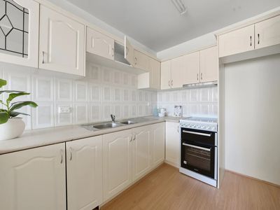 3 / 6-8 Station Street, Guildford