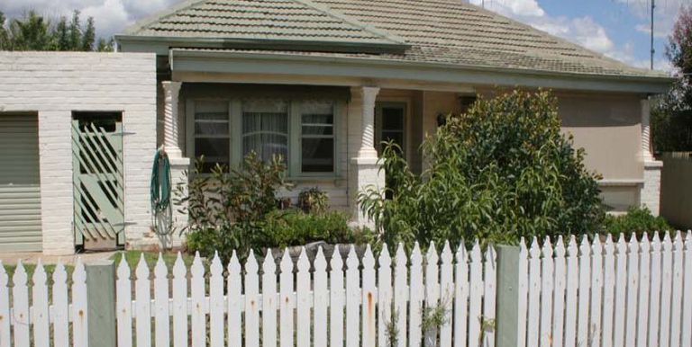 5 Nelson Street, Euroa
