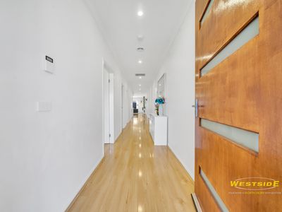 25 Cascade  Drive, Aintree