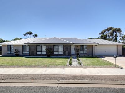 2 Myrtle Avenue, Murray Bridge