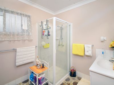 11 Elm Avenue, Woodridge