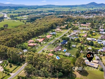 16 Tartarian Crescent, Bomaderry