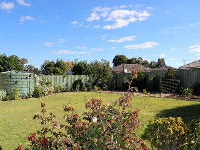 9 Greenfield Drive, Epsom