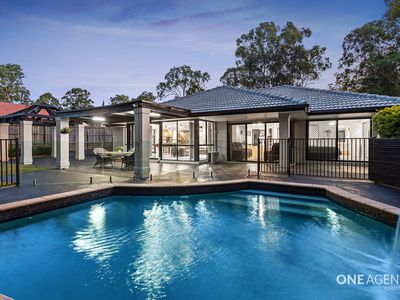 8 Grevillea Place, Forest Lake