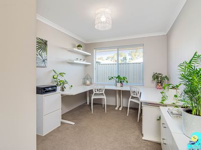 9 Topmast Brace, Alkimos