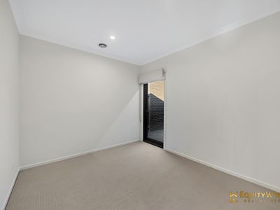 24 Crestfield Way, Wyndham Vale