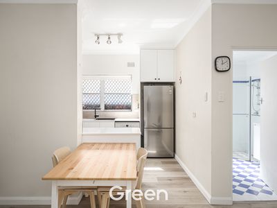 1 / 36 West Parade, West Ryde