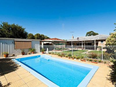 8 Wilpon Street, Beckenham