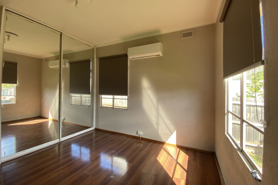 1 / 4 Margot Street, Chadstone