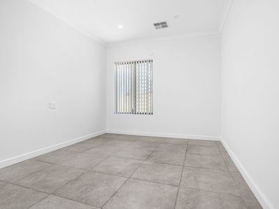 8C Stanmore Ct, Lynwood