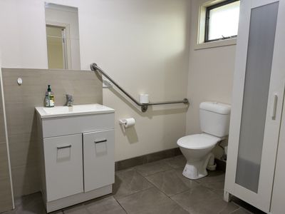 5 / 8 Florence Avenue, Clayton