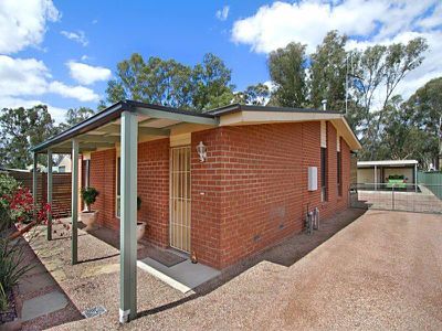 101 Crusoe Road, Kangaroo Flat