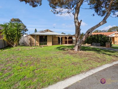 4 Lorets Green, Mirrabooka