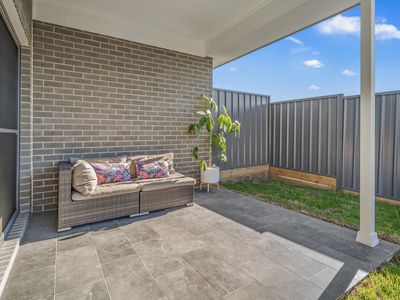 2 / 221a Maitland Street, Kurri Kurri