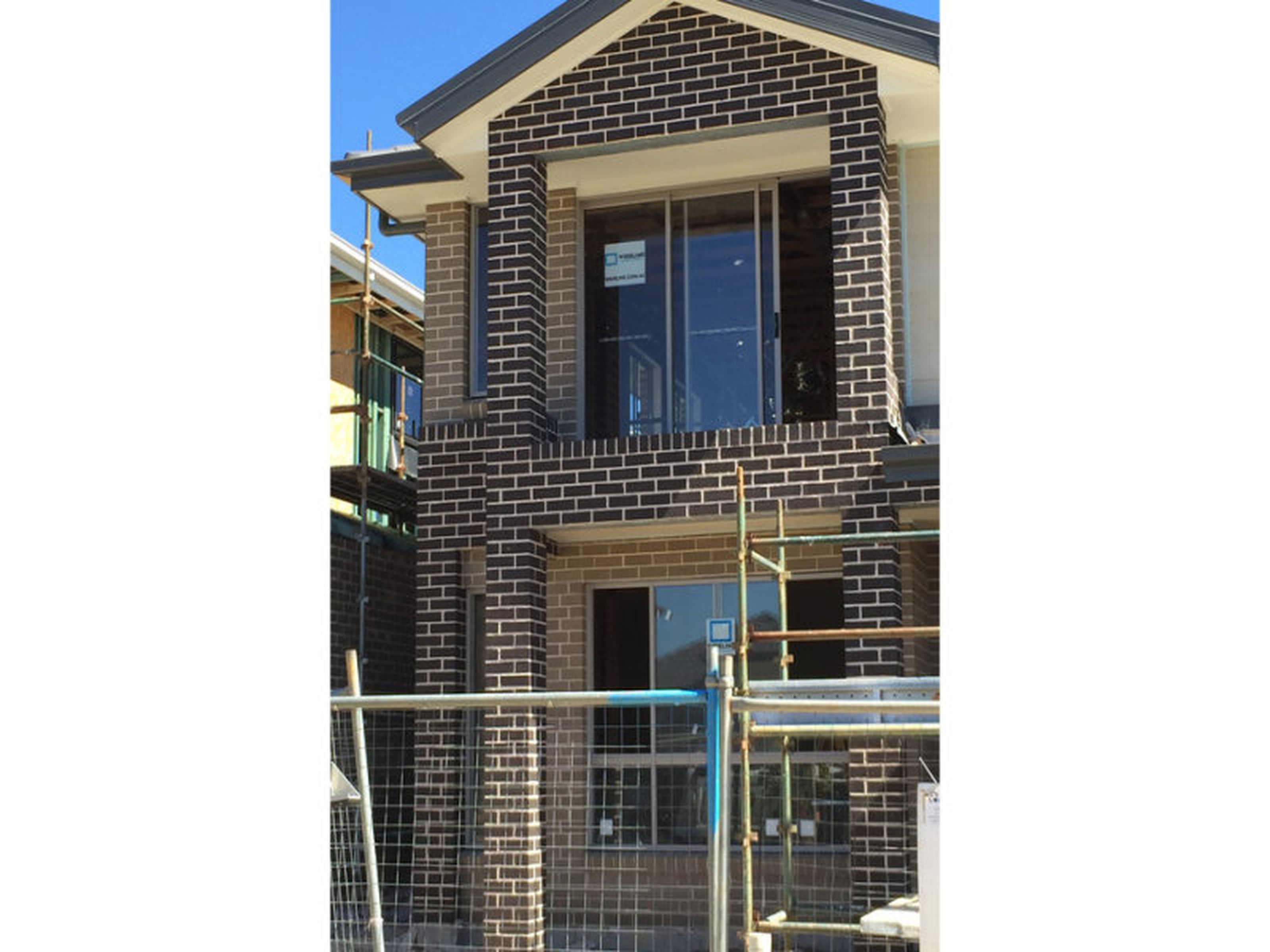 10 Holly Crescent, JORDAN SPRINGS