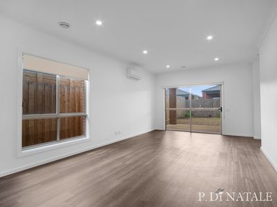 29 Eshal Crescent, Wyndham Vale