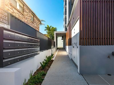 301 / 135 Eugaree Street, Southport