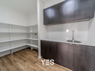 8 Godfrey Avenue, Cranbourne East