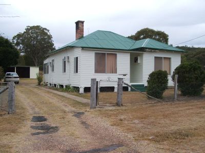16 Moore Street, Emmaville