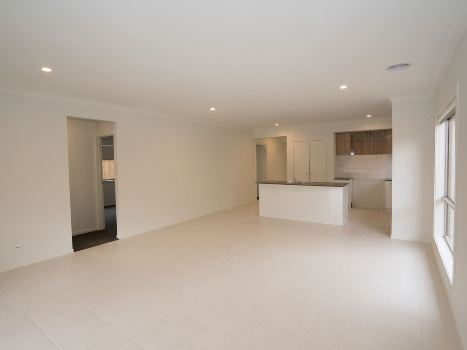 13 Highbury Road, Werribee