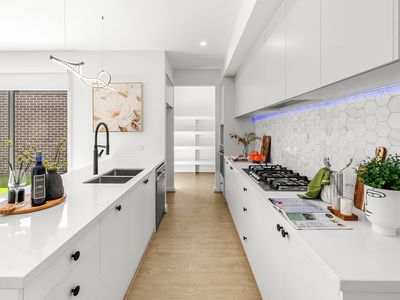 13 Pursuit Street, Mambourin