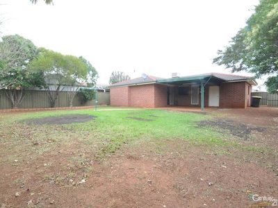 26 Websdale Drive, Dubbo