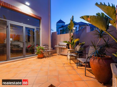 18 Old Belvidere Promenade, East Perth