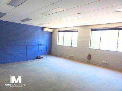 2 / 48 Garema Circuit, Kingsgrove